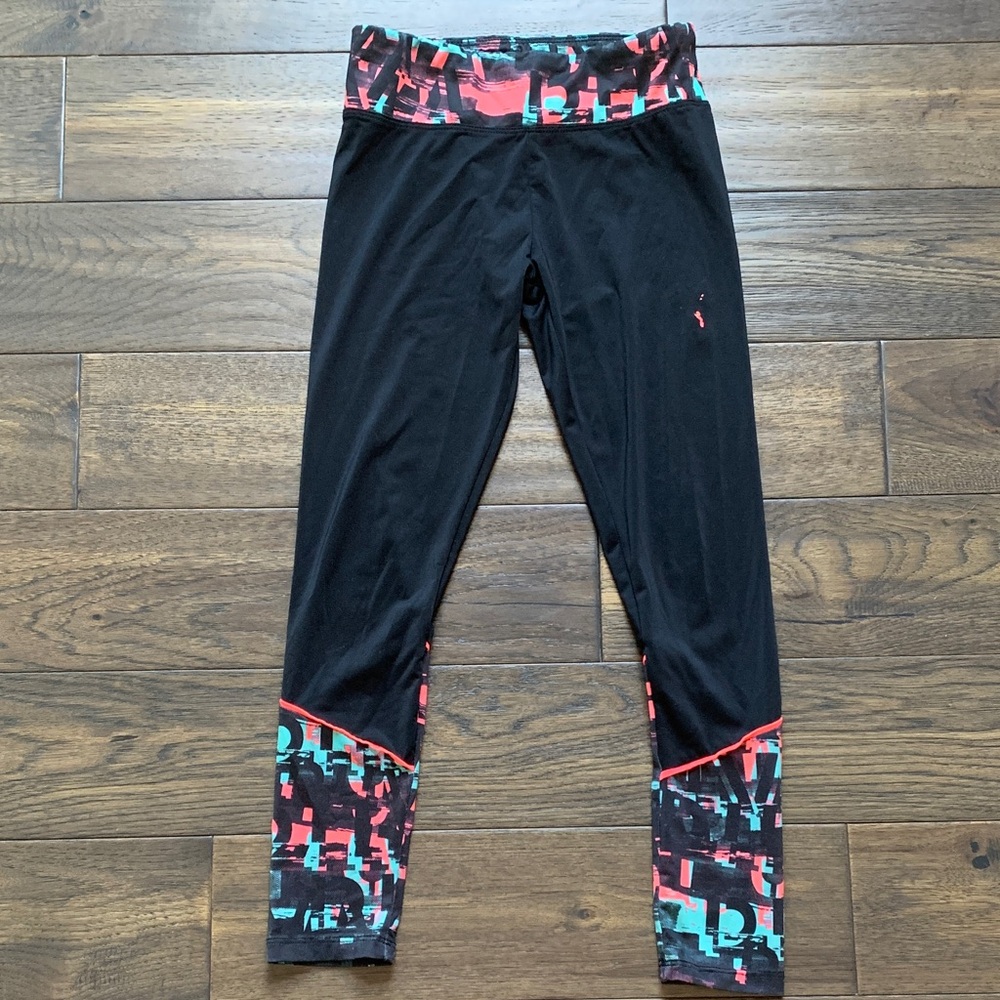 Puma Kids Black Leggings with Colorful Accents. Pre-owned. Size: M 8/10.